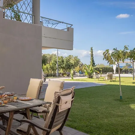 Apartment Queen Bee Residence