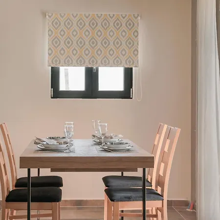 Queen Bee Residence Apartment *